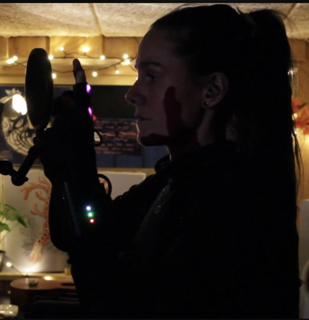  Derfor Går Jeg - Jullie Hjetland